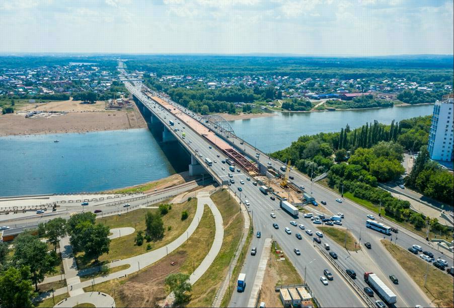 В Уфе продолжается строительство нового моста через реку Белую в створе улицы Воровского